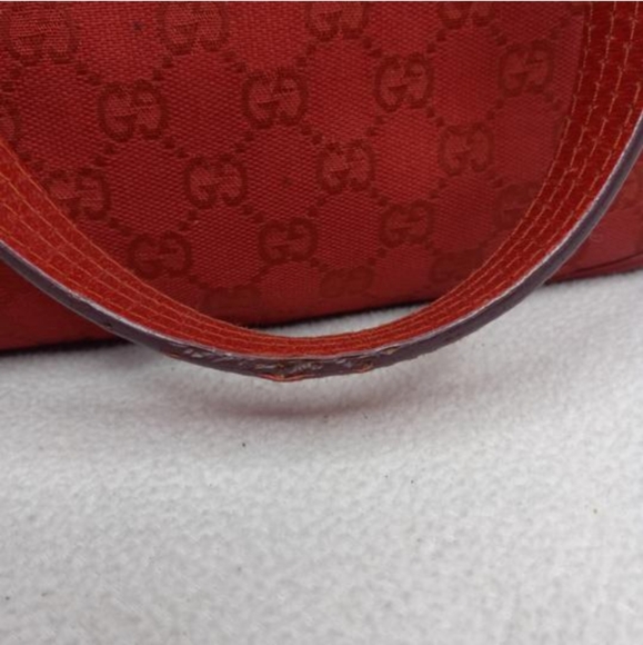 Authentic Gucci GG Monogram Supreme Tote Bag - Picture 7 of 9